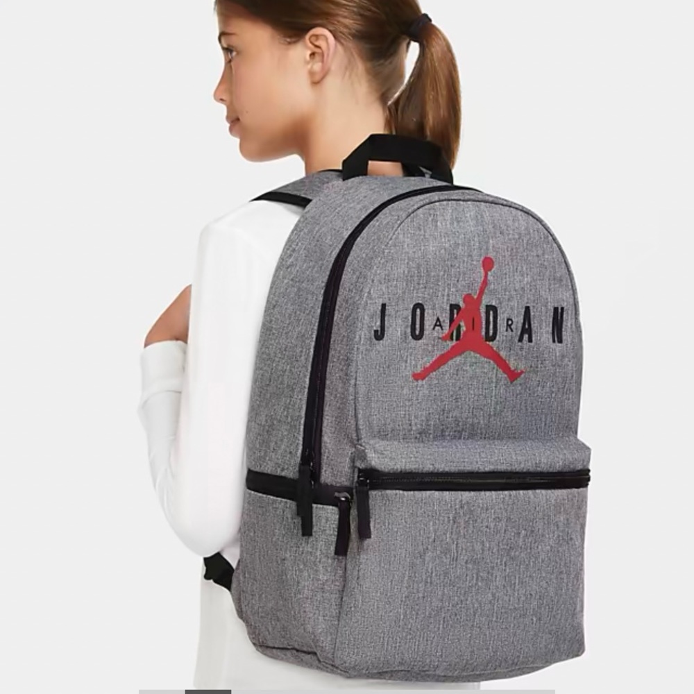 New🌿Nike Air Jordan Grey 🎒